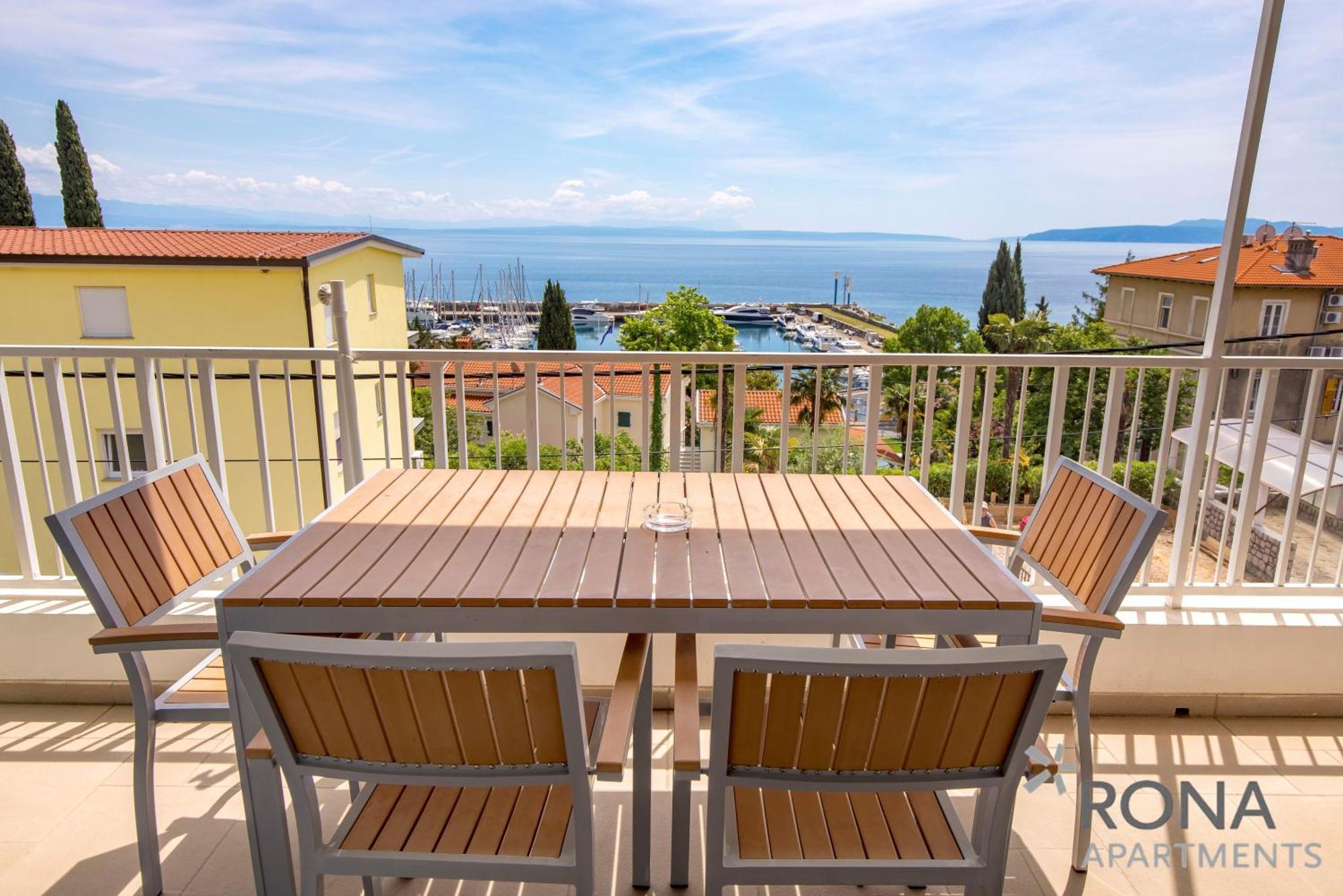 Apartments Rona Erea Ičići Exteriér fotografie