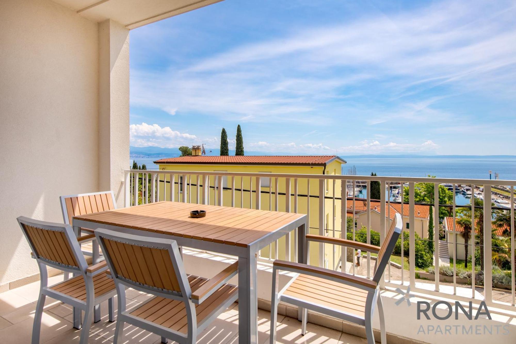 Apartments Rona Erea Ičići Exteriér fotografie
