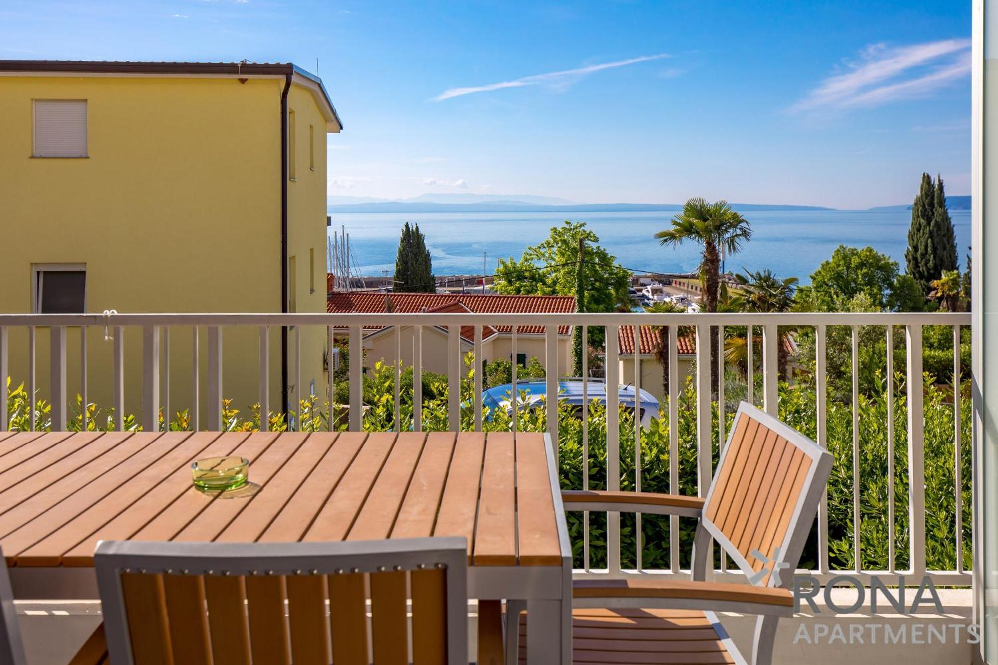 Apartments Rona Erea Ičići Exteriér fotografie